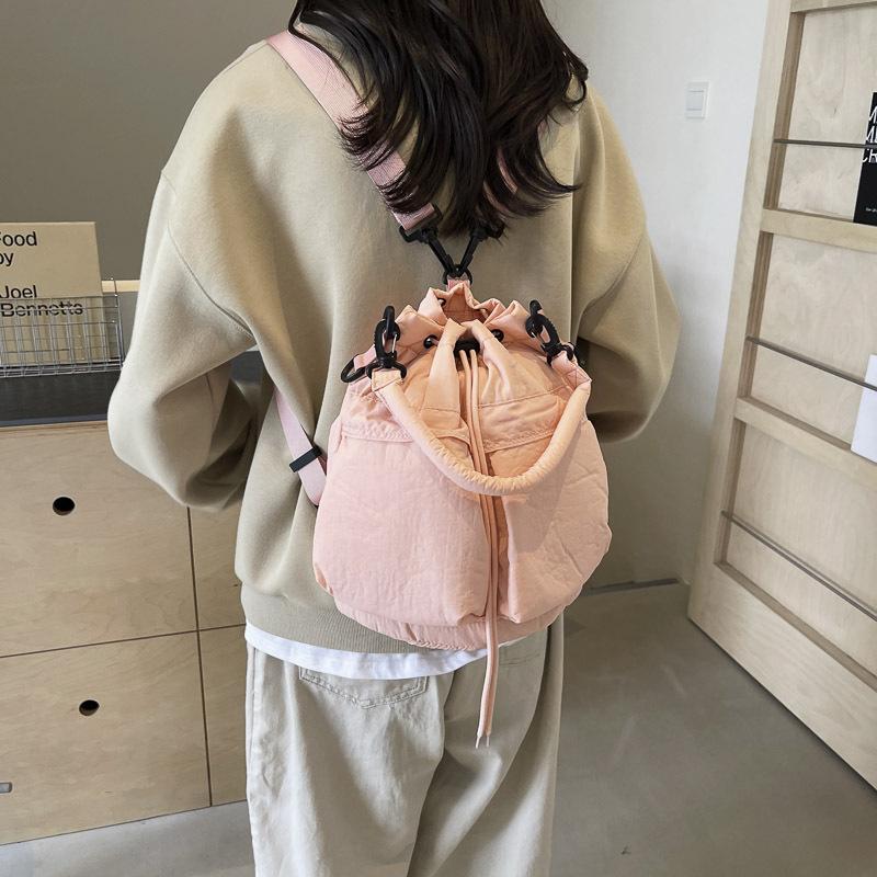 Waterproof Lightweight Cross-Shoulder Crossbody Bag Fashion Casual Large Capacity Drawstring Bucket Bag Simple Casual WOMEN'S Bag