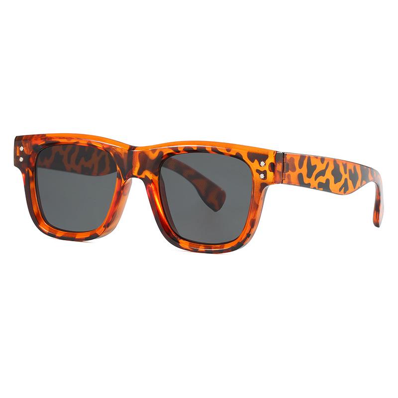 Chic Retro Square Frame Sunglasses: Studded, Slimming, UV Protection, Trendy Design