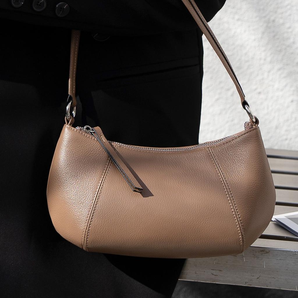 Genuine Leather Women's Crossbody Bag Lightweight Small Shoulder Handbag Portable Commuter Phe Purse for Daily Travel