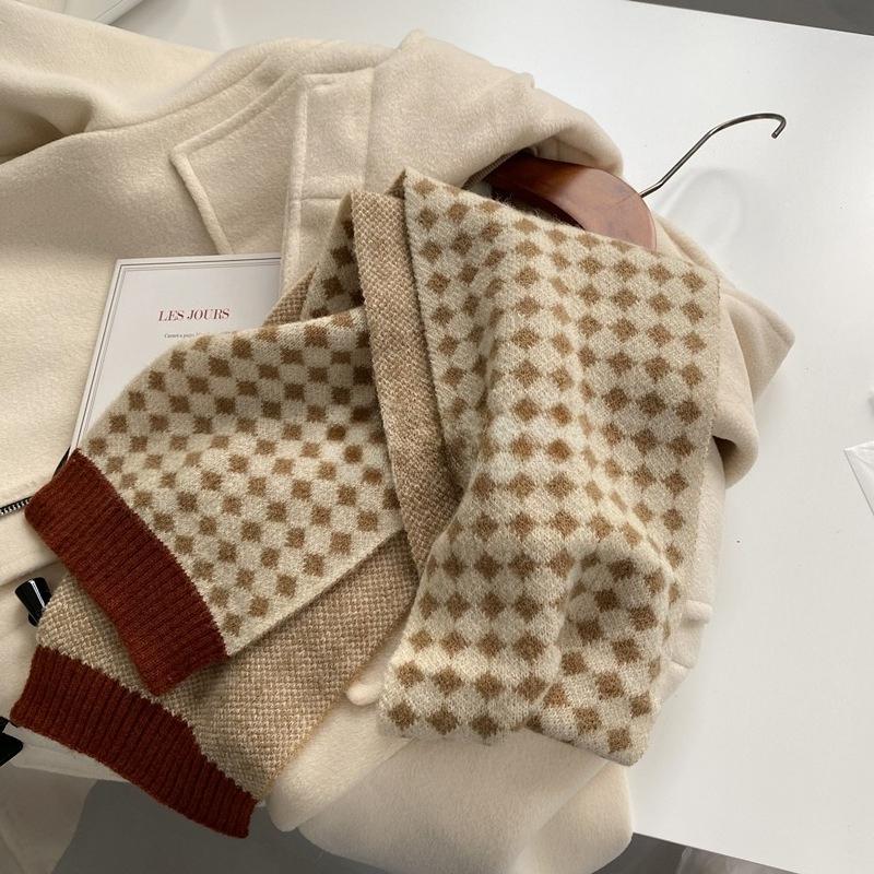 

Korean Autumn and Winter New Ins Style Gentle Milk Coffee Plaid Small Scarf Not Bloated Mini Contrasting Color Scarf for Student Girls 120*19cm