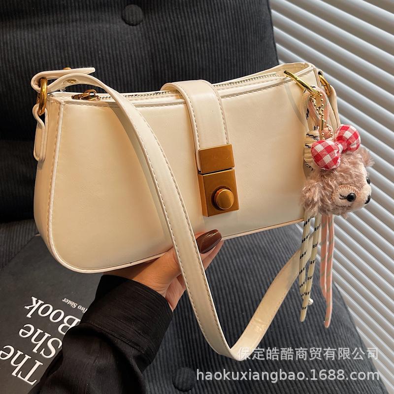 Underarm Bag Women's 2025 New Spring Popular Fashion High-end Casual Versatile Single Shoulder Crossbody Small Square Bag