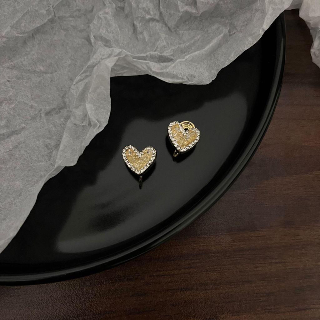 Pearl Mosquito Coil Disc Ear Clips: No-Pierce, Elegant French-Style Earrings for Women