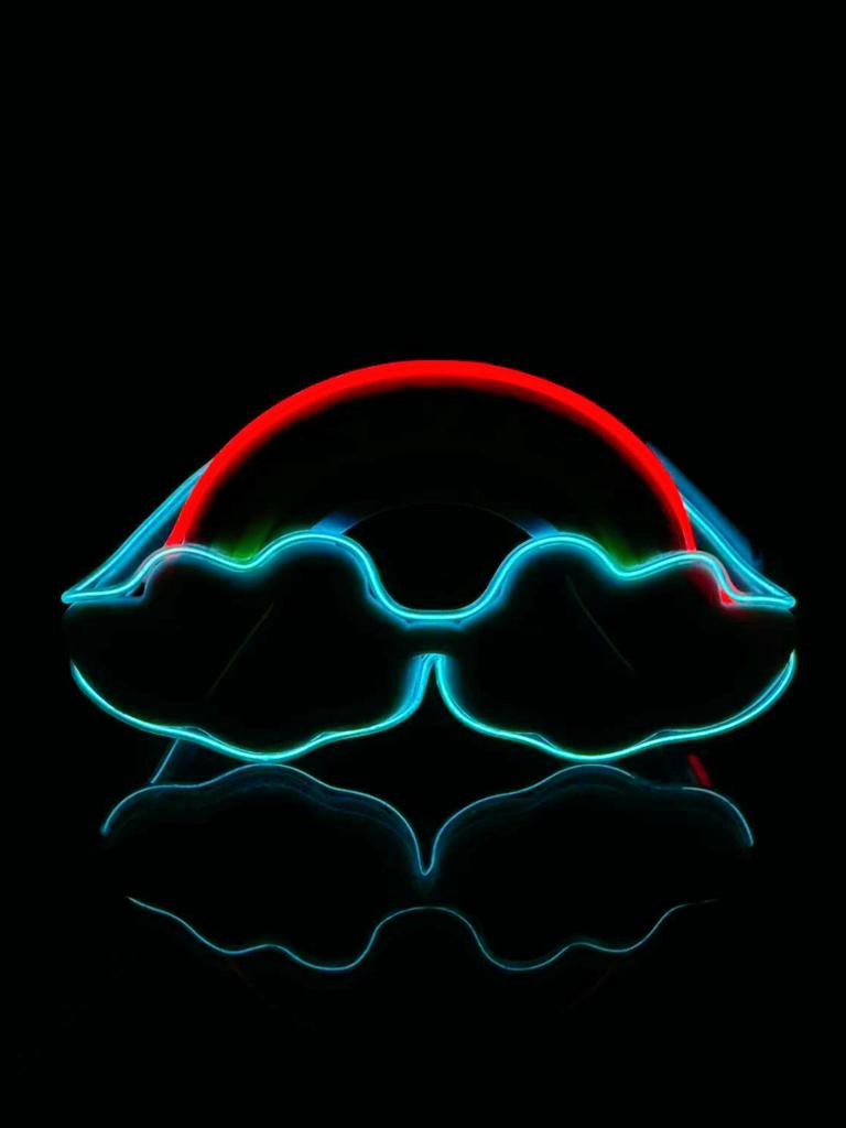 Wireless EL luminous glasses LED disco pixel sunglasses KTV bar concert flash atmosphere online celebrity party