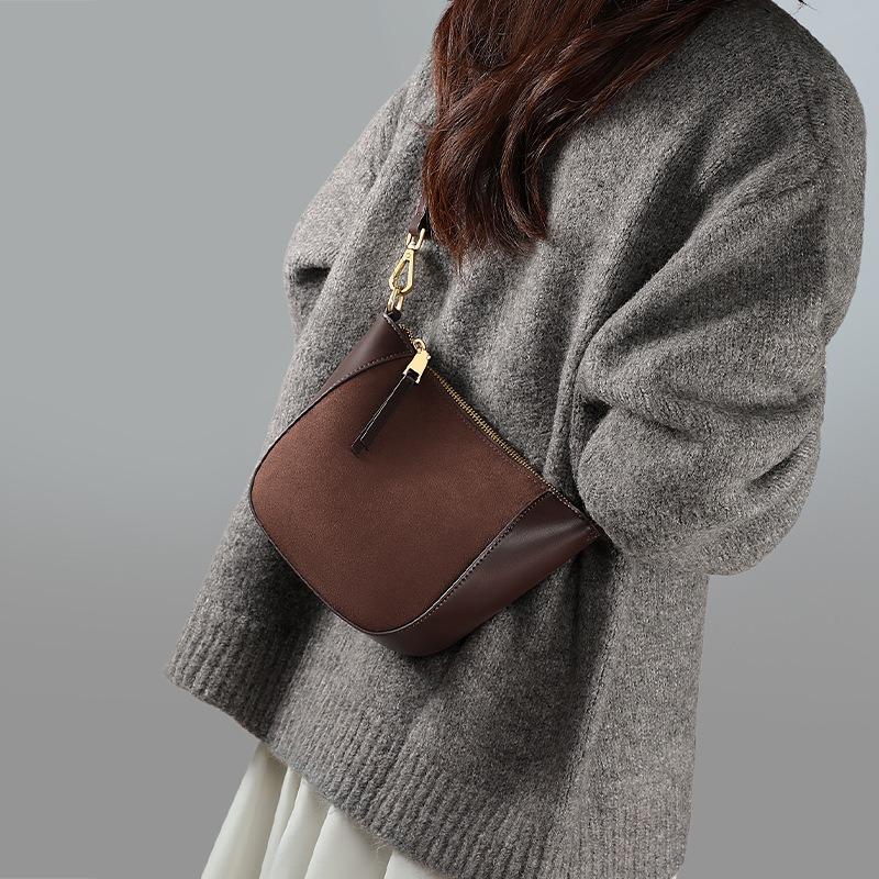 Bags New women's bags Autumn and winter fashion versatile shoulder messenger bags Small bags Premium commuter dumpling bags
