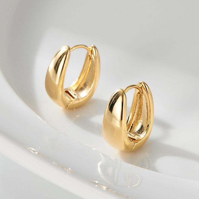 Boucles d'oreilles Vintage en métal épais, créoles exagérées, vague irrégulière, géométrie Concise, bijoux Hip-Hop pour femmes et filles