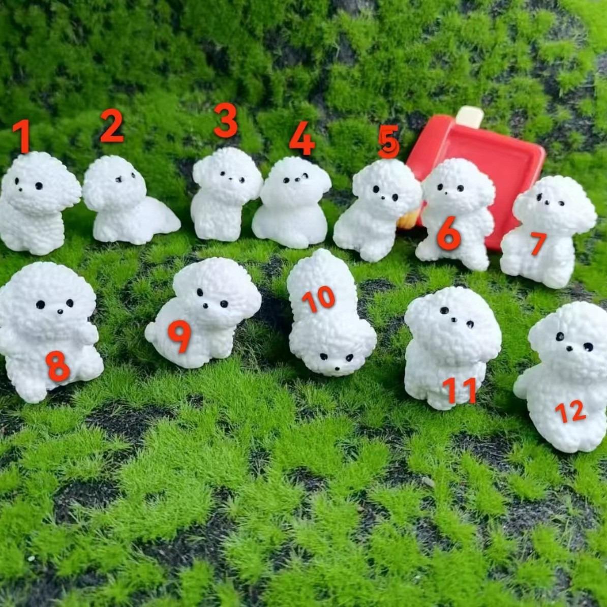 

Luminous Puppy Car Dashboard Ornament - DIY Resin Accessory for Micro-Landscape Crafts 2cm Length, 2.8cm Height, 6.4g Bichon No.1