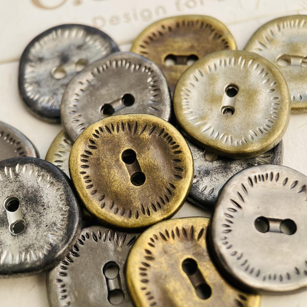 [Vintage Sewing Buttons] 10pcs Bronze & Silvery Vintage Metal Sewing Buttons |18mm Handmade Ancient Coin Design for Clothing, Hair Accessories
