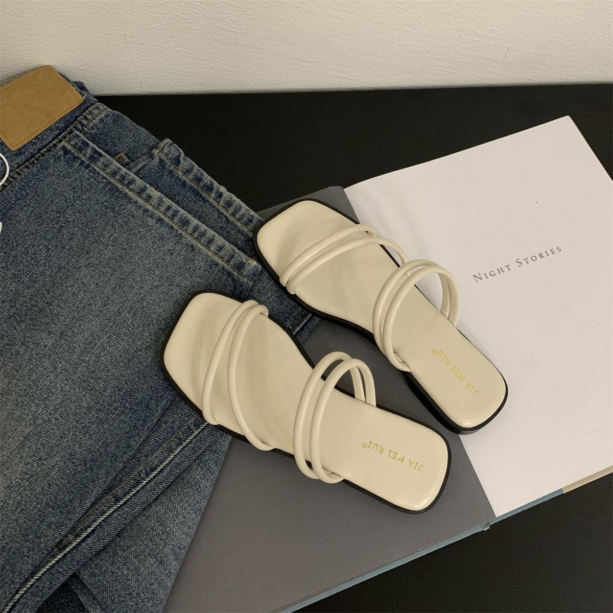 

French evening breeze one-word slippers women s summer wear 2025 new Korean version fairy retro strap flat sandals 35