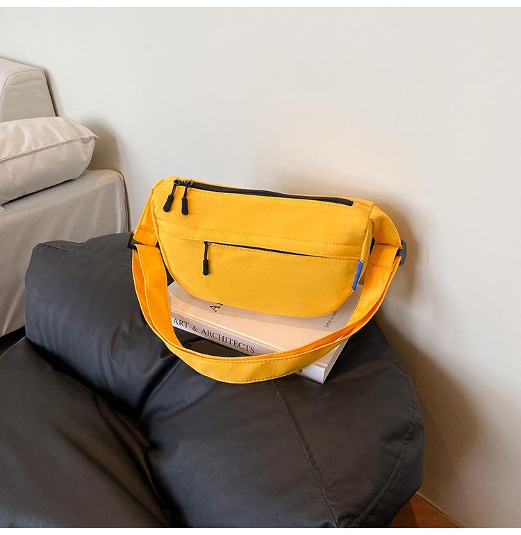 Men's and Women's Bags Japanese Dumpling Bags Niche Simple Shoulder Messenger Bags Men's Bags Travel Portable Cross-bag Casual Backpack