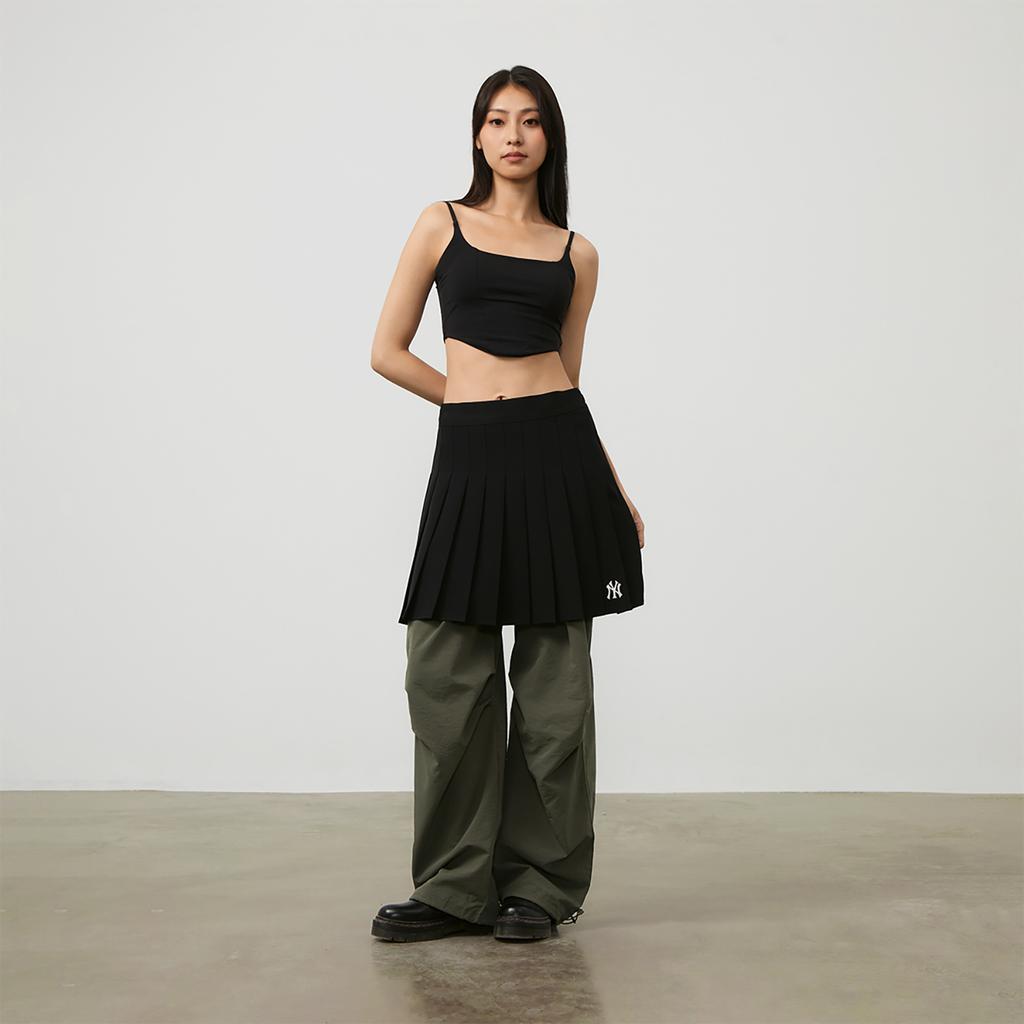 MLB College Style New York Yankees SS24 Embroidered Logo High-Waisted Pleated Skirt Shorts Women skirts Black 3FSKV0143-50BKS