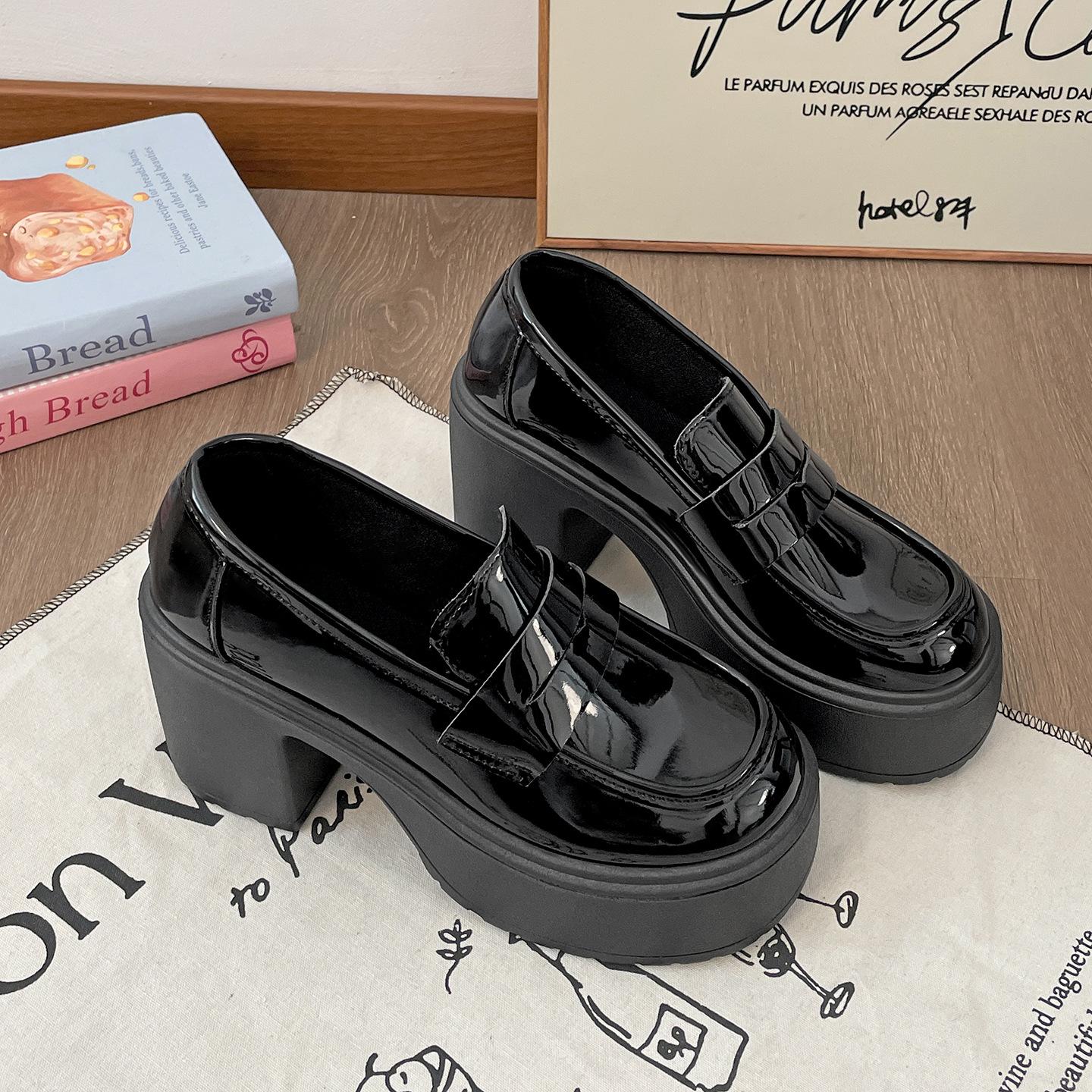 

Black British style round head thick high-heeled small leather shoes women s 2025 new summer jk with skirt soft-soled loafers 35 чёрный