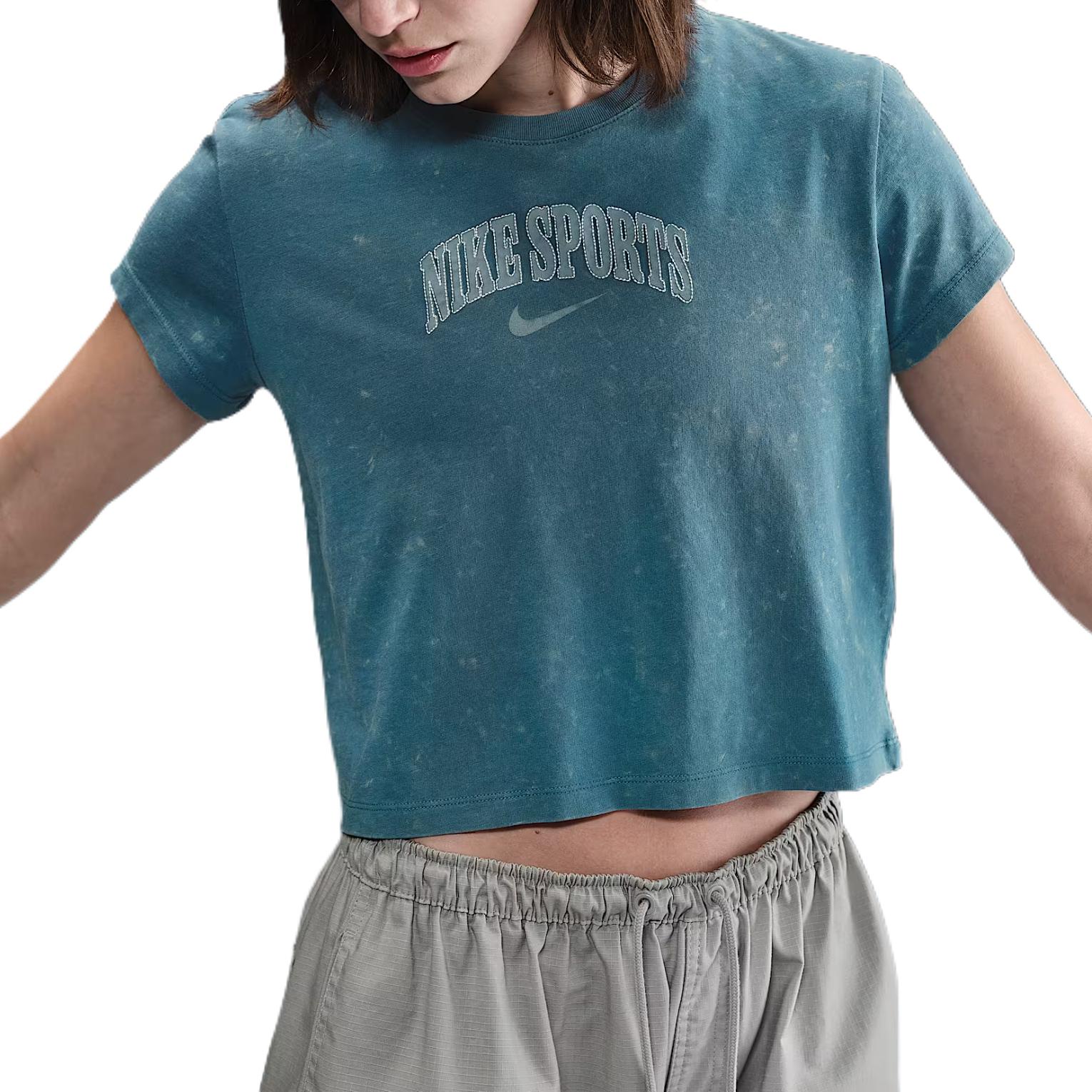 

Nike Sportswear Women s Short Sleeve T Shirt IB7334-006 XL