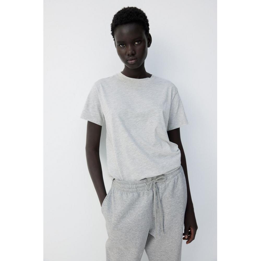 

Хлопковая футболка HM светло-серого меланжа