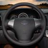 Hand-sydd rattmuff Svart Konstläder Bilrattmuff för Hyundai Elantra 2008-2010