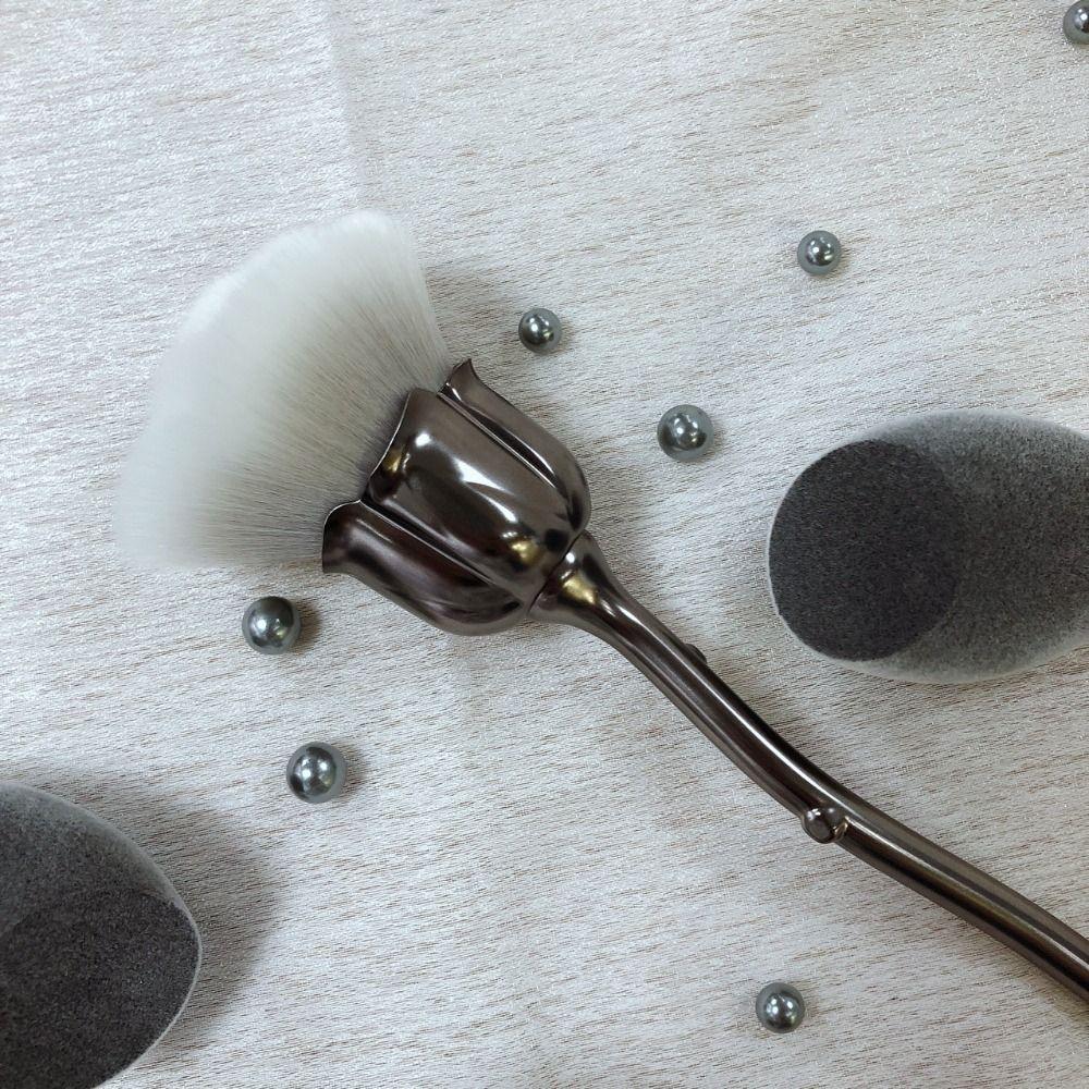 Rose Shape Makeup Brush Fluffy Powder Brush Portable Foundation Brush