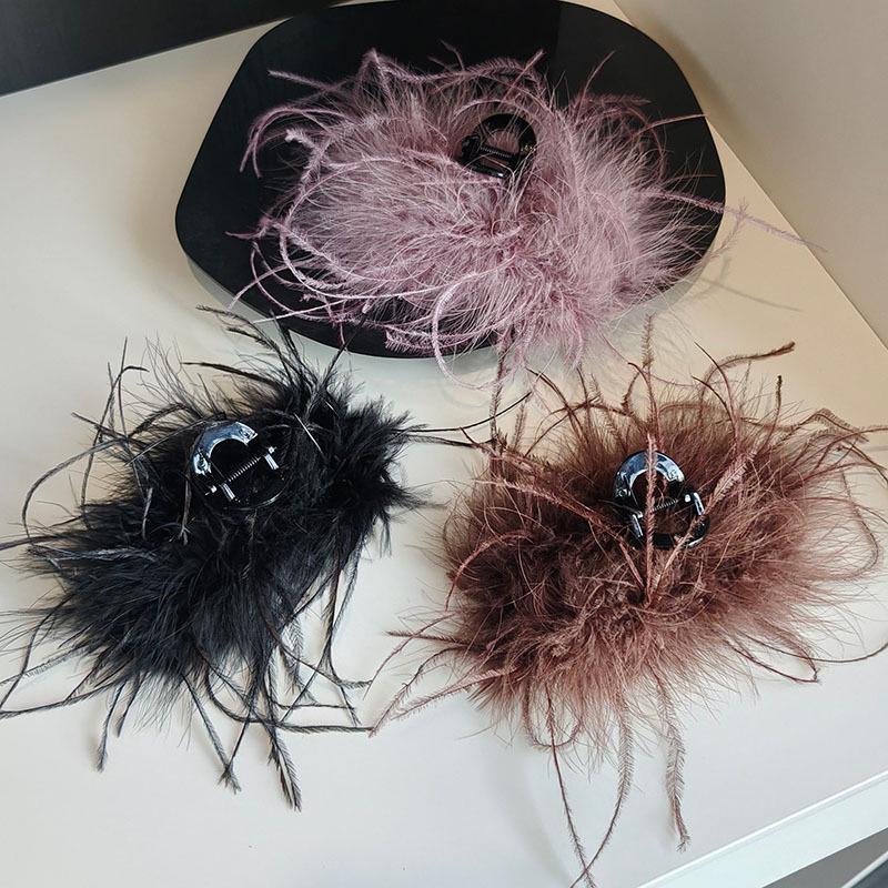 Korean Style High-End Ostrich Feather Hair Claw Clip for Women