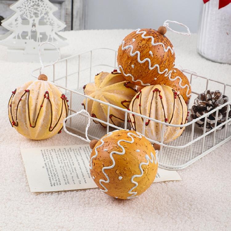 Festival Charm 6 Pieces Christmas Tree Ornament with Elegant Color Gingerbreads Patterned Shatterproof Decoration
