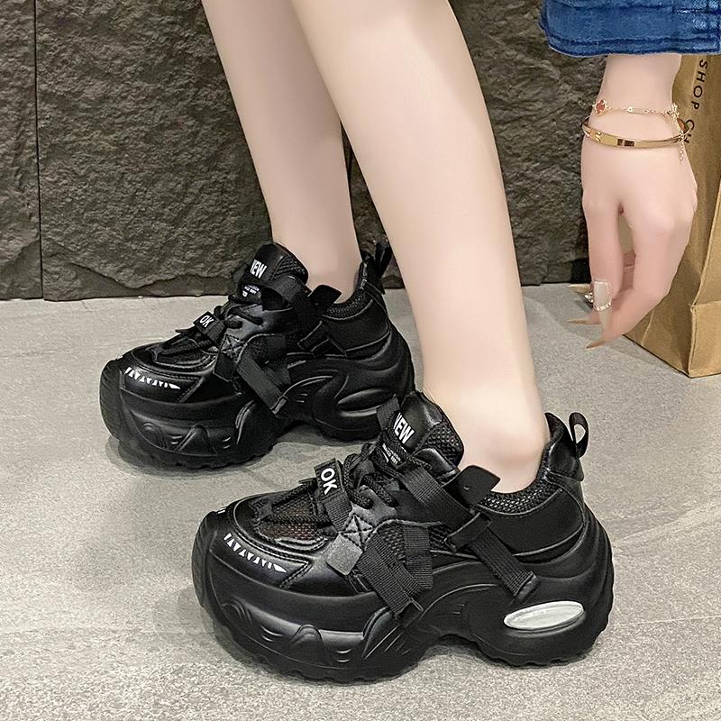 

Новые летние женские кроссовки на платформе 2025 года, толстая подошва, дышащая сетка, повседневные массивные туфли, высокий каблук 7,5 см, спортивные папины кроссовки для женщин 39 чёрный