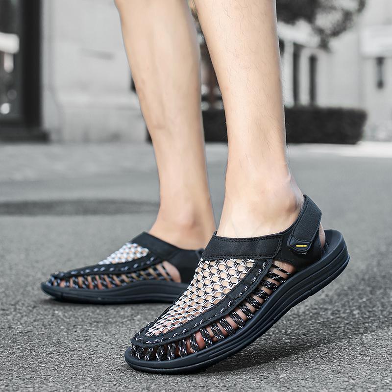 Fashion Lightweight Outdoor Walking Shoes New Men's Breathable Mesh Sandals Slip-on Beach Handmade Flats Summer Sports Shoes for Men