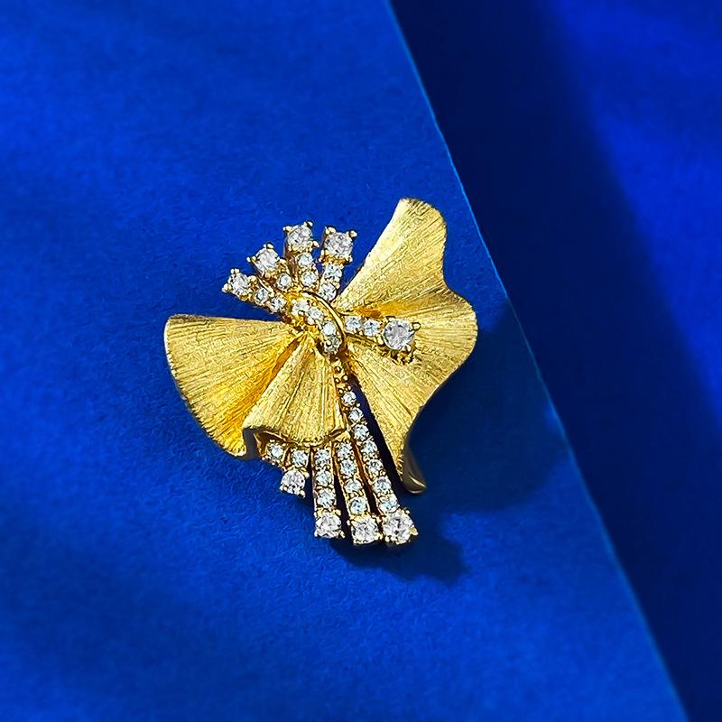 

Mooijing Gold-Plated S925 Silver Brushed Full Diamond Christmas Fireworks Brooch for Girls 925 Silver