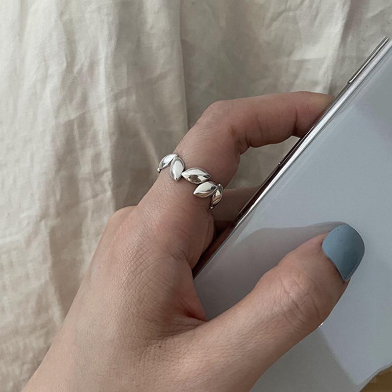 Prsten ve stylu korejském S925 postříbřený s nepravidelným listem - Dámská vintage móda, Jednoduchý zakřivený okraj Srdce Geometrický Otevřený design pro ukazováček.