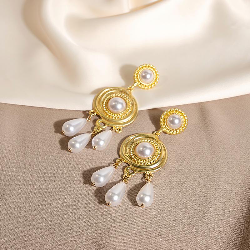 European & American Retro Textured Metal Pendant Earrings with Water Drop Pearl