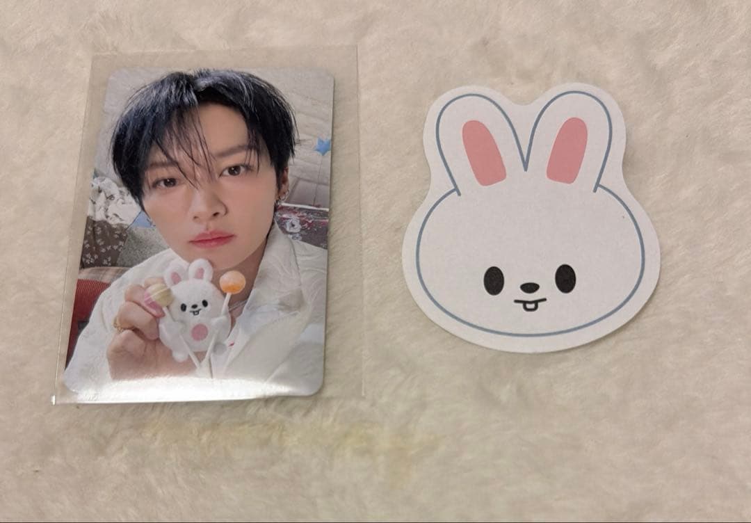 

[USED] Lee Know Stray Kids Fan Meeting Admission Bonus