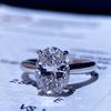 Lulu Tongzhu S925 Silver Oval White Diamond Minimalist Ring for Women (8x10mm)