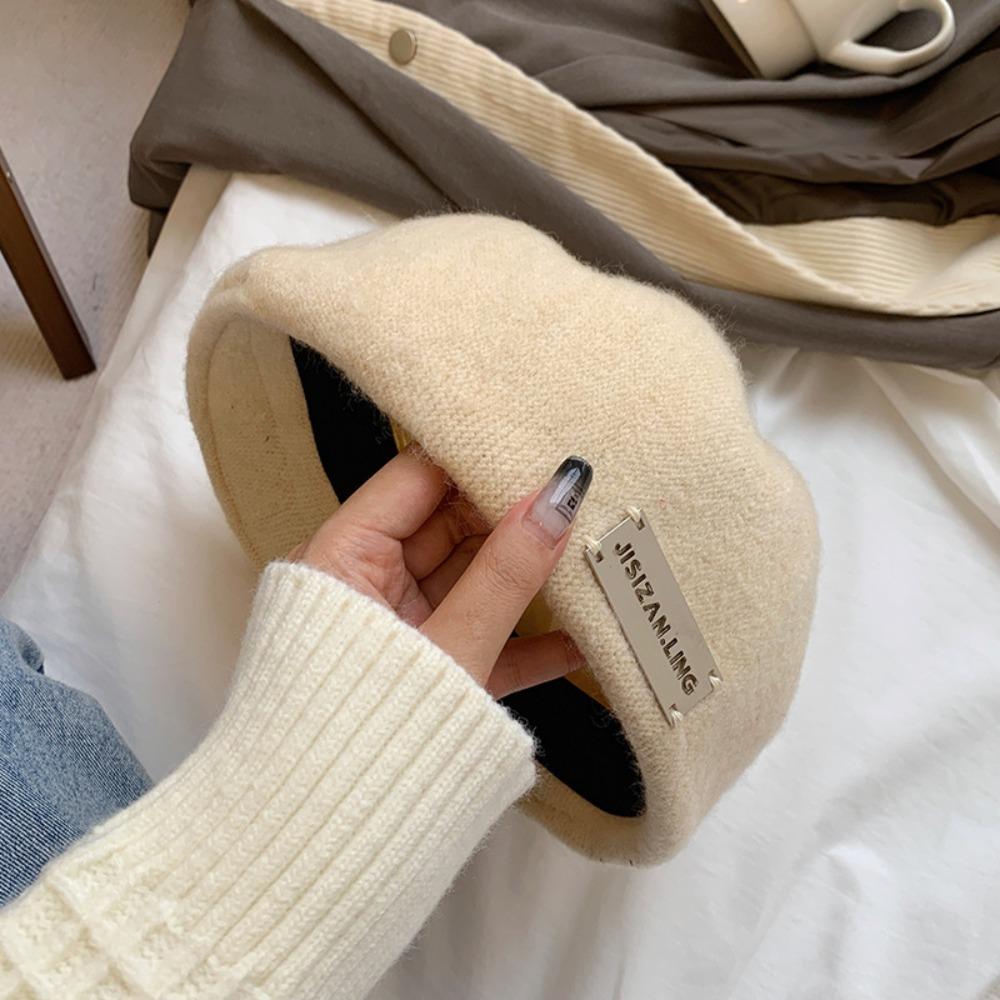 Elegant Metal Logo Beret Hat Large Head Circumference Face Slimming Wild Peaked Cap Woolen Warm Winter Autumn Cap Women