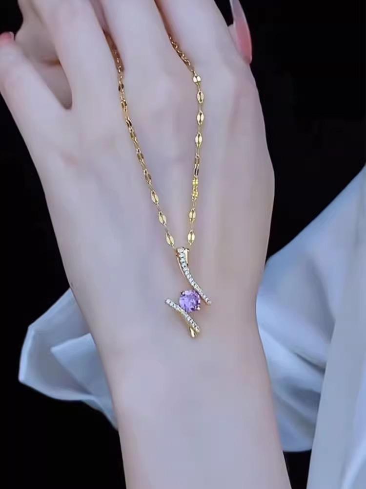 Lucky Bag Hetian Jade Titanium Steel Women's Necklace - Light Luxury Pendant Clavicle Chain, Simple Ins Choker.
