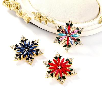 New Alloy Christmas Snowflake Brooch Sweater Dress Corsage