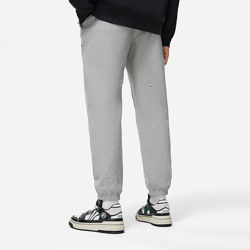 Pantaloni Sport Tricotați Culoare Solidă Uscare Rapidă Li Ning Badfive Bărbați Partea de Jos Gri Deschis AKLT887-1