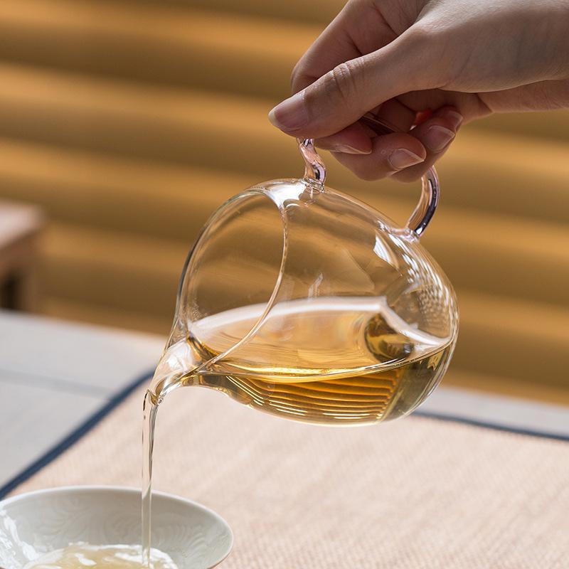 Japanese Thickened Transparent Gongdao Cup: Glass Side-Handle Serving Pitcher for Kung Fu Tea