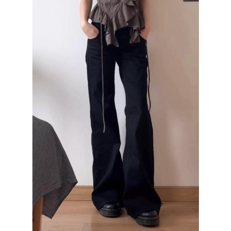Classic Women's Casual Black Jeans, Low-rise Flared Silhouette with Durable Fabric, Versatile Pants for Crop Tops & Tees