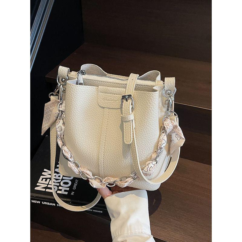 Super Popular Commuter Portable Bucket Bag for Women 2025 New Popular All-Match Shoulder Bag Simple Commuter Messenger Bag