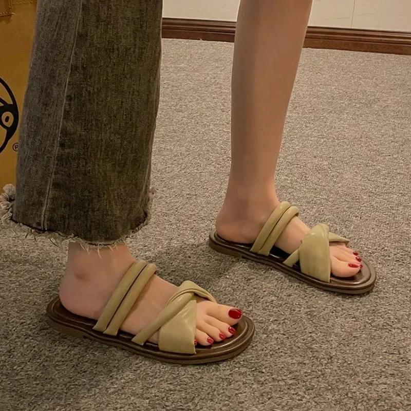 2024 Women's Sandals Beautiful Flat Soft Bottom Temperament Match A Word Home Dating Must 35-40