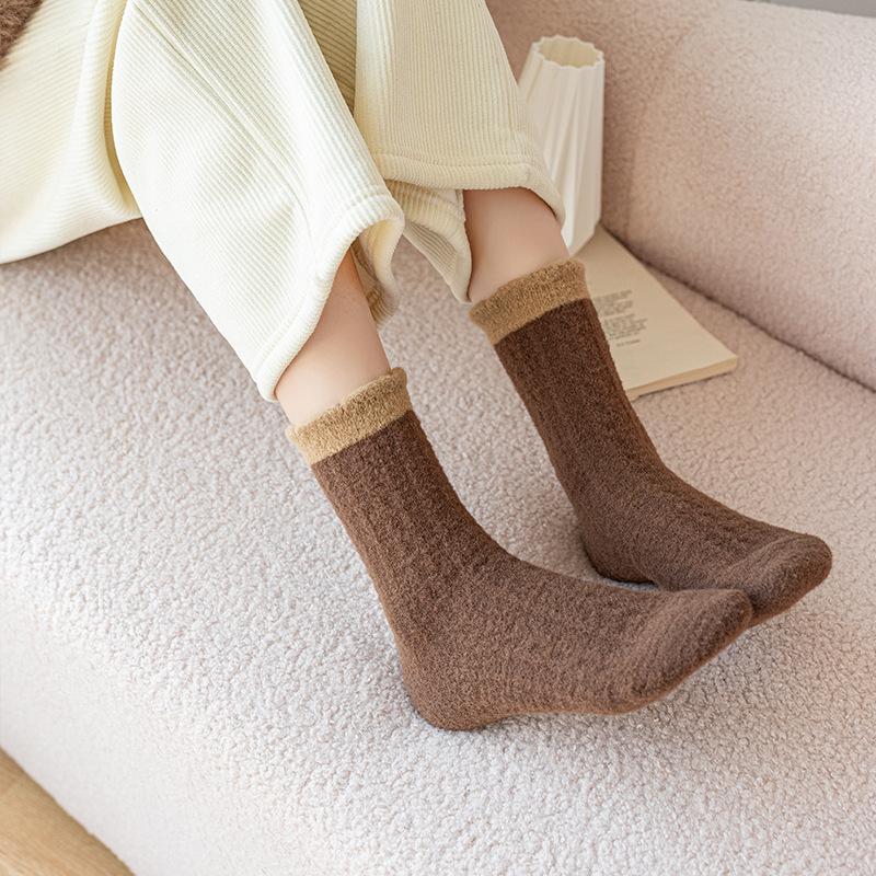 Women's Mid-calf Socks for Autumn and Winter, Thick and Warm Mink Fleece with Linen Patterns, Long Home Sleeping Socks
