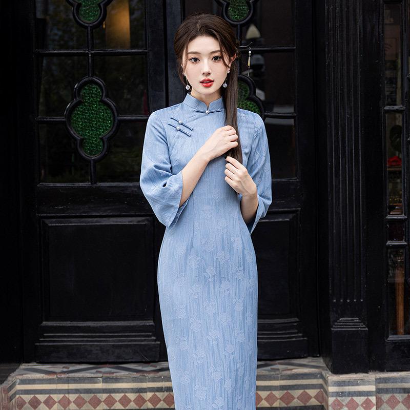 Blue national style new Chinese long autumn long-sleeved cheongsam improved young women's high-end sense retro slim spring and autumn