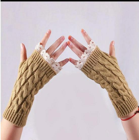 Nova chegada: Luvas de lã tricotada com desconto, punho de renda e manga falsa para aquecer no outono/inverno.