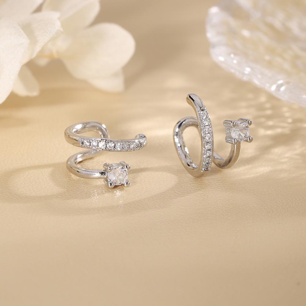 Unisex Double-Layer Zirconia Ear Clip for Non-Pierced Ears - Stackable, Trendy Rhinestone Design for Men and Women