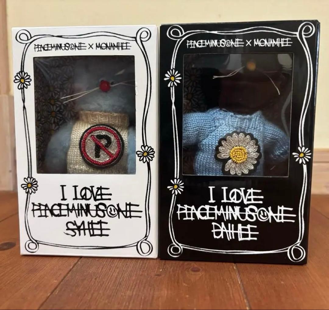 

[USED] PEACEMINUSONE × MONAMHEE Key Ring (2 colors)