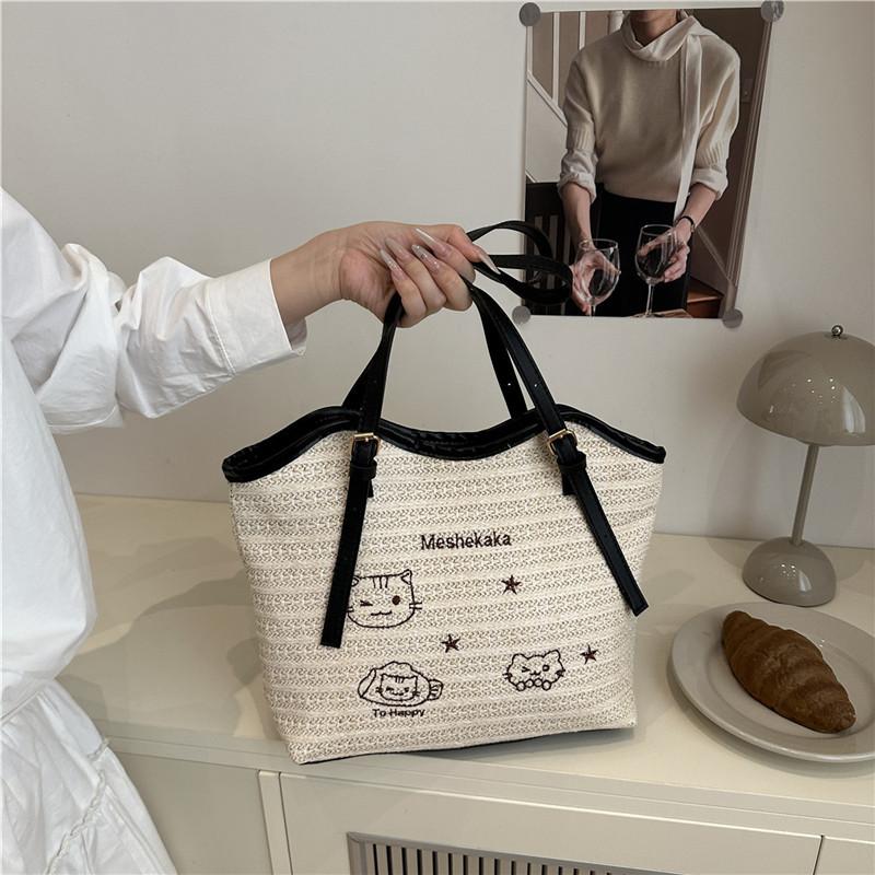 

Summer new commuter fashion large-capacity tote bag women s versatile seaside vacation woven casual shoulder bag чёрный
