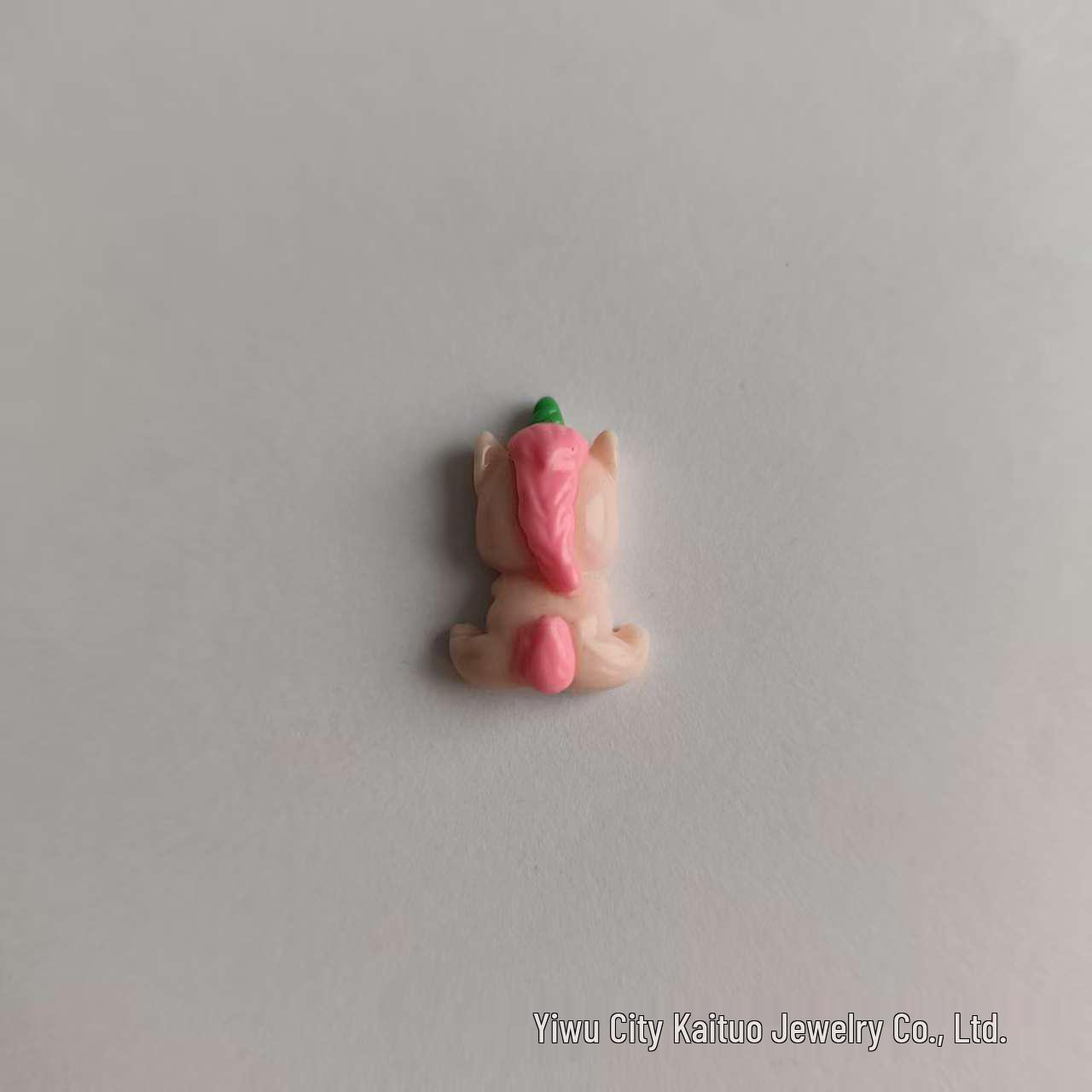 Small Cute Cartoon Resin Accessories for DIY: Phone Case, Hair Clip, Pendant, Crocs, Water Cup Ornament