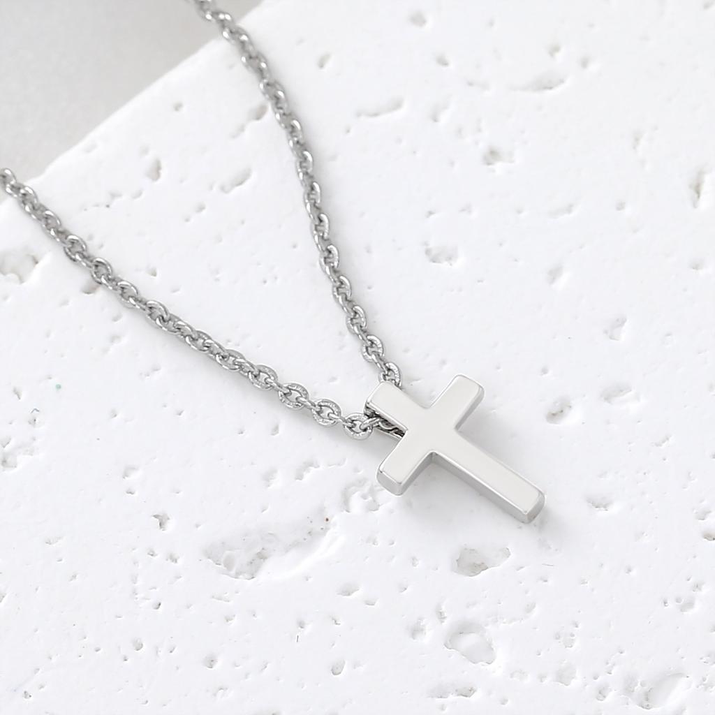 Square Sugar Zircon Cross Pendant Necklace - Simple, Fashionable, Daily Wear Collar Chain