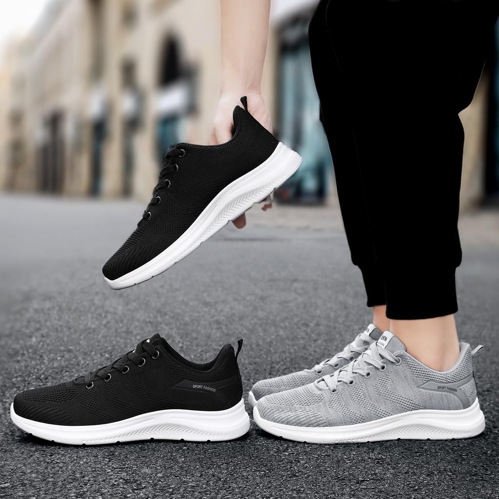 Men's Sports Shoes Summer New Light and Breathable Outdoor Running Shoes Mesh Soft Sole Breathable Fly-woven Casual Shoes