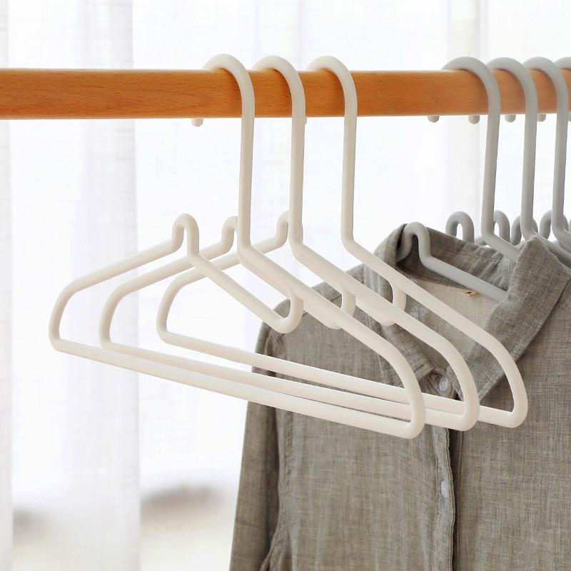 No-Trace Anti-Slip Clothes Hanger for Home Use Nordic Style Plastic Clothes Drying Rack for T-Shirts In Wardrobe/Closet
