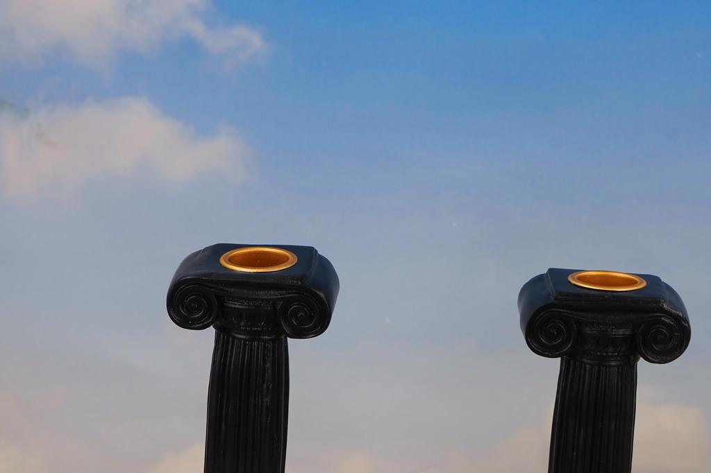 [Good in three directions] Impressive figma Arts Diorama Photography Figures and Accessories Ancient Greek and Roman Style Pillars (Black 23cm x 2)