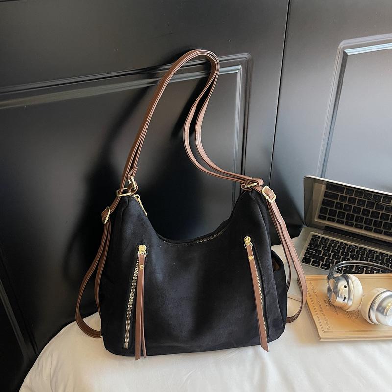 Popular simple underarm bag women's 2025 autumn new large-capacity handbag fashionable simple shoulder messenger bag