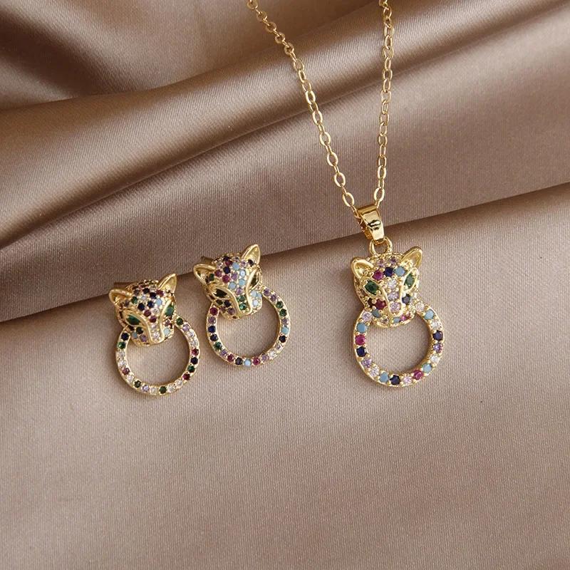 Neue Sight Luxus Zirkonia Leopard Ohrstecker für Damen Kristall Tier Anhänger Halsketten Offene Ringe Mode Schmuckset