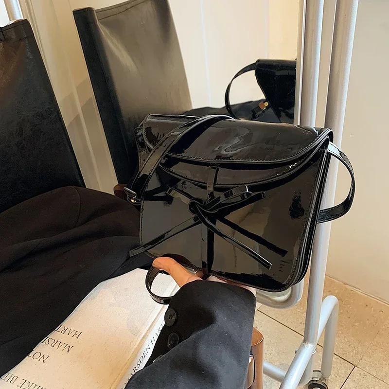 Bright Solid PU Saddle Shoulder Bags for Women Retro Compact Arc Dating Super Cool Crossbody Bags